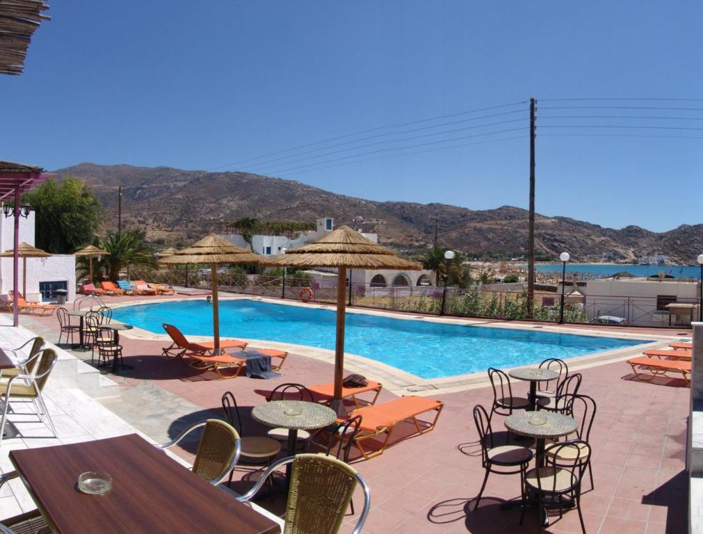 Purple Pig Stars Camping & Bungalows Mylopotas Esterno foto