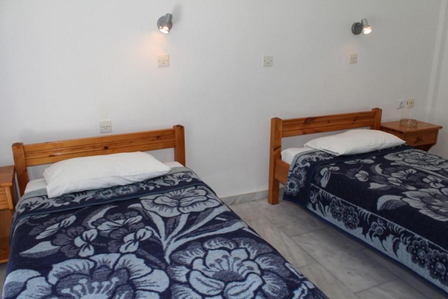 Purple Pig Stars Camping & Bungalows Mylopotas Esterno foto